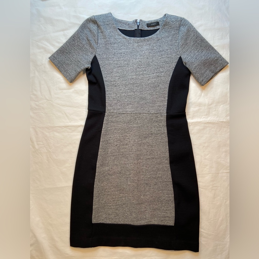 J Crew Color block stretch‎ Sheath Black and Grey Dress. short sleeve,size S